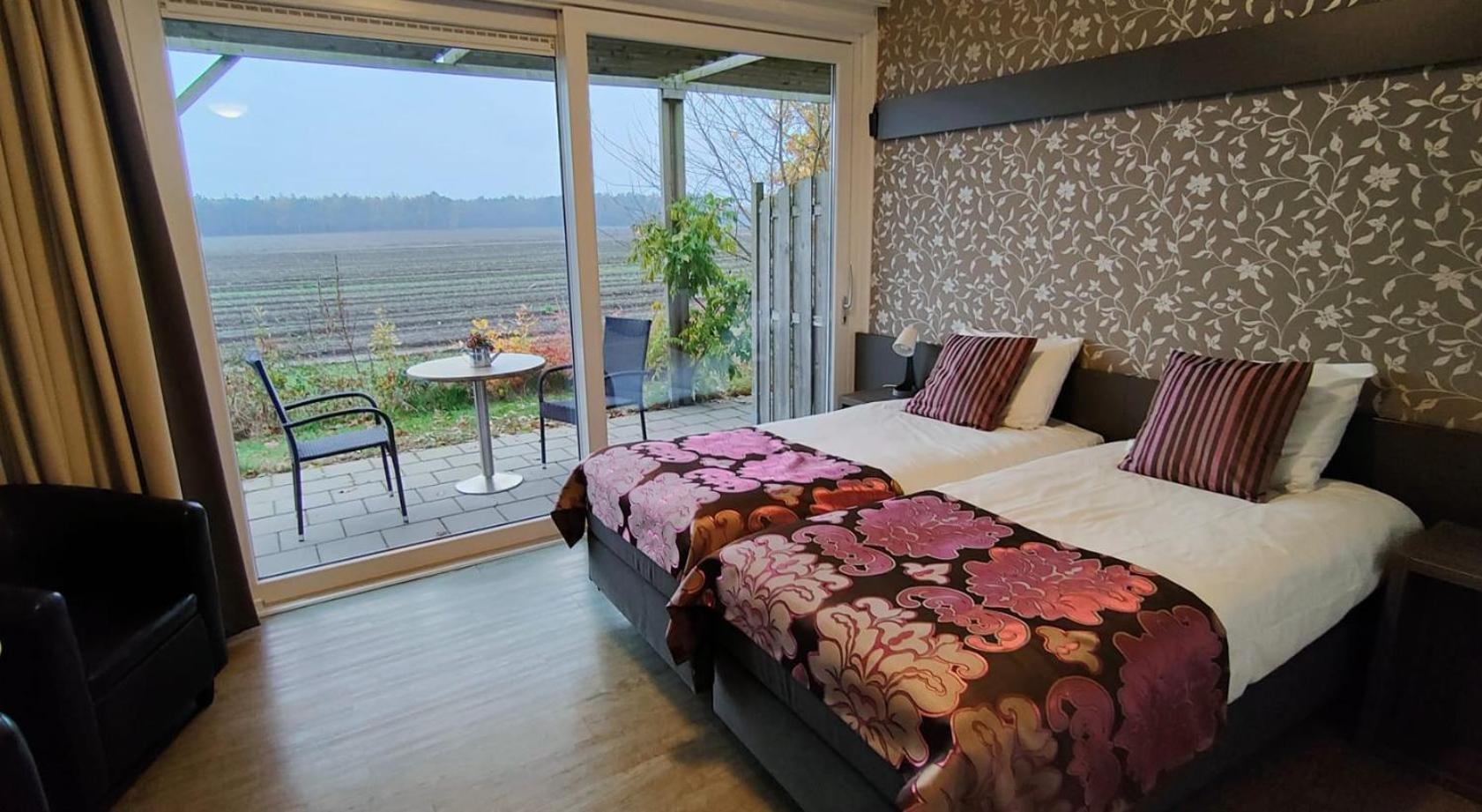 B&B Hotel De Vrije Vogel Elsloo  Екстериор снимка