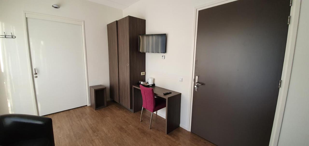 B&B Hotel De Vrije Vogel Elsloo  Екстериор снимка